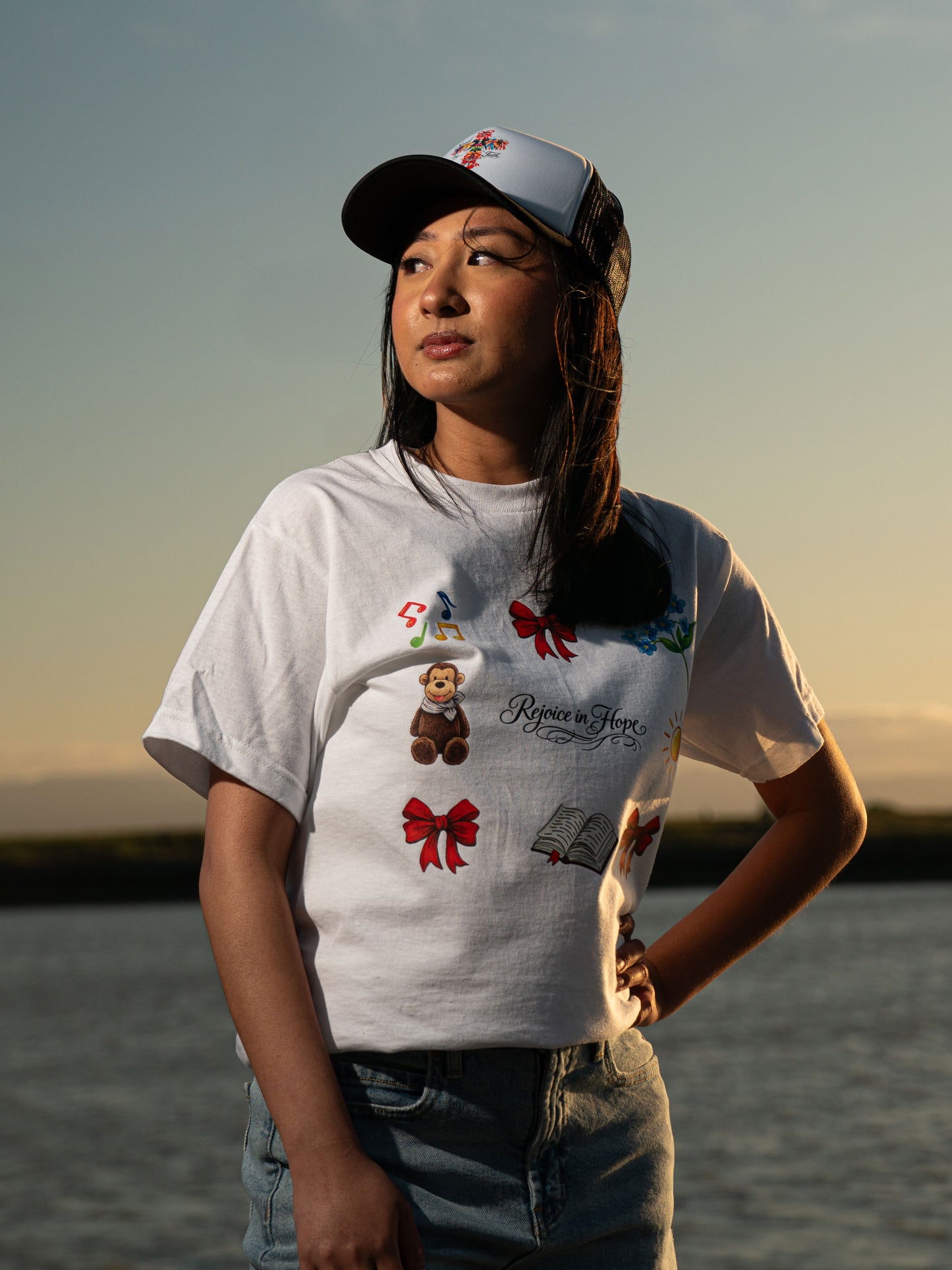 DOODLE TEE - WHITE